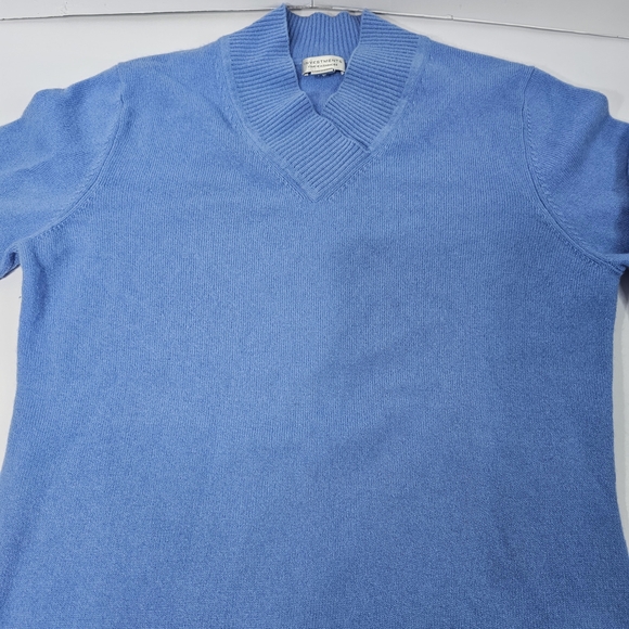 Investments Light Blue V-Neck Sweater 100% Cashmere Sz M - Picture 7 of 13